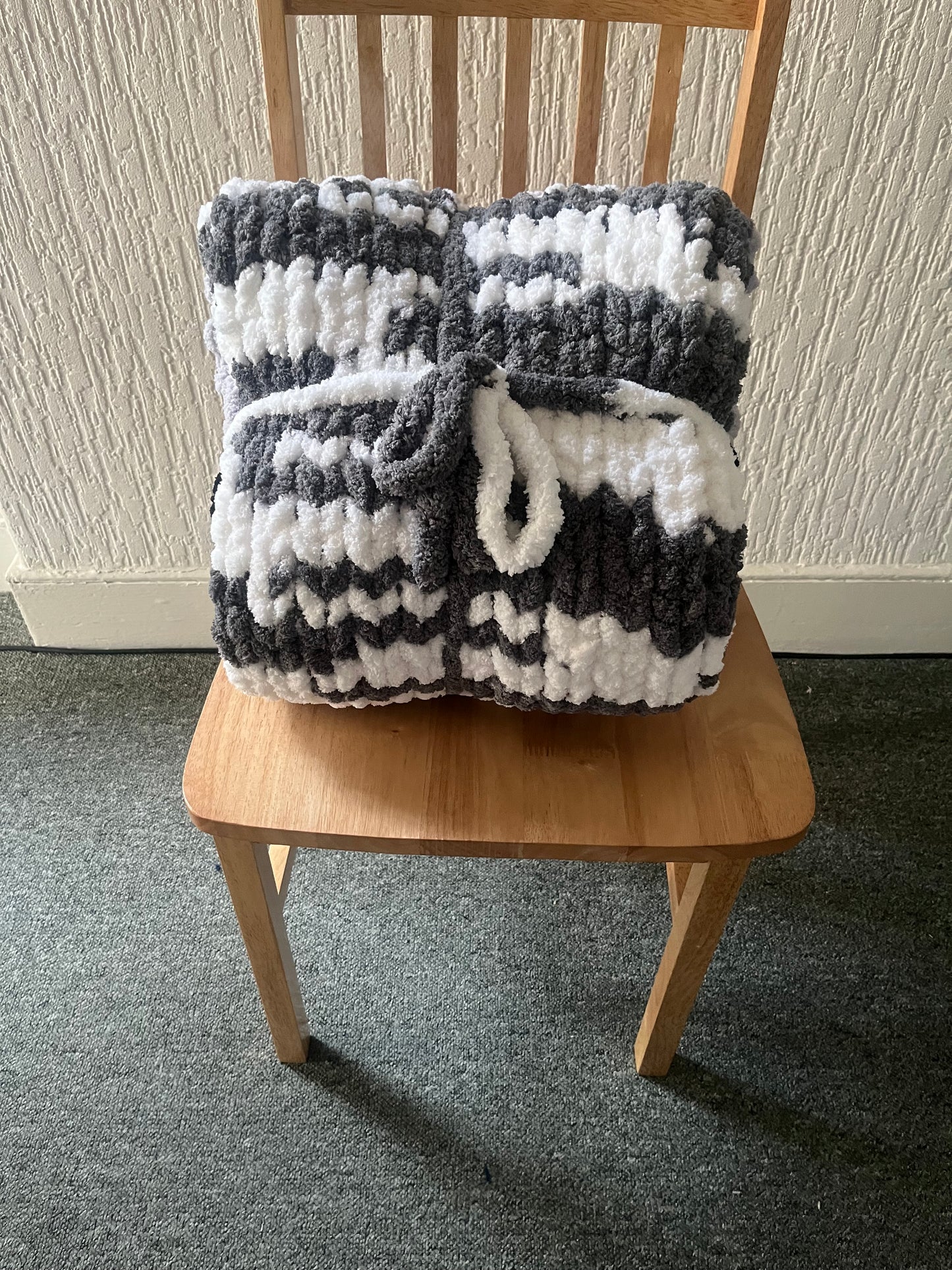 Handmade chunky knit children’s blanket