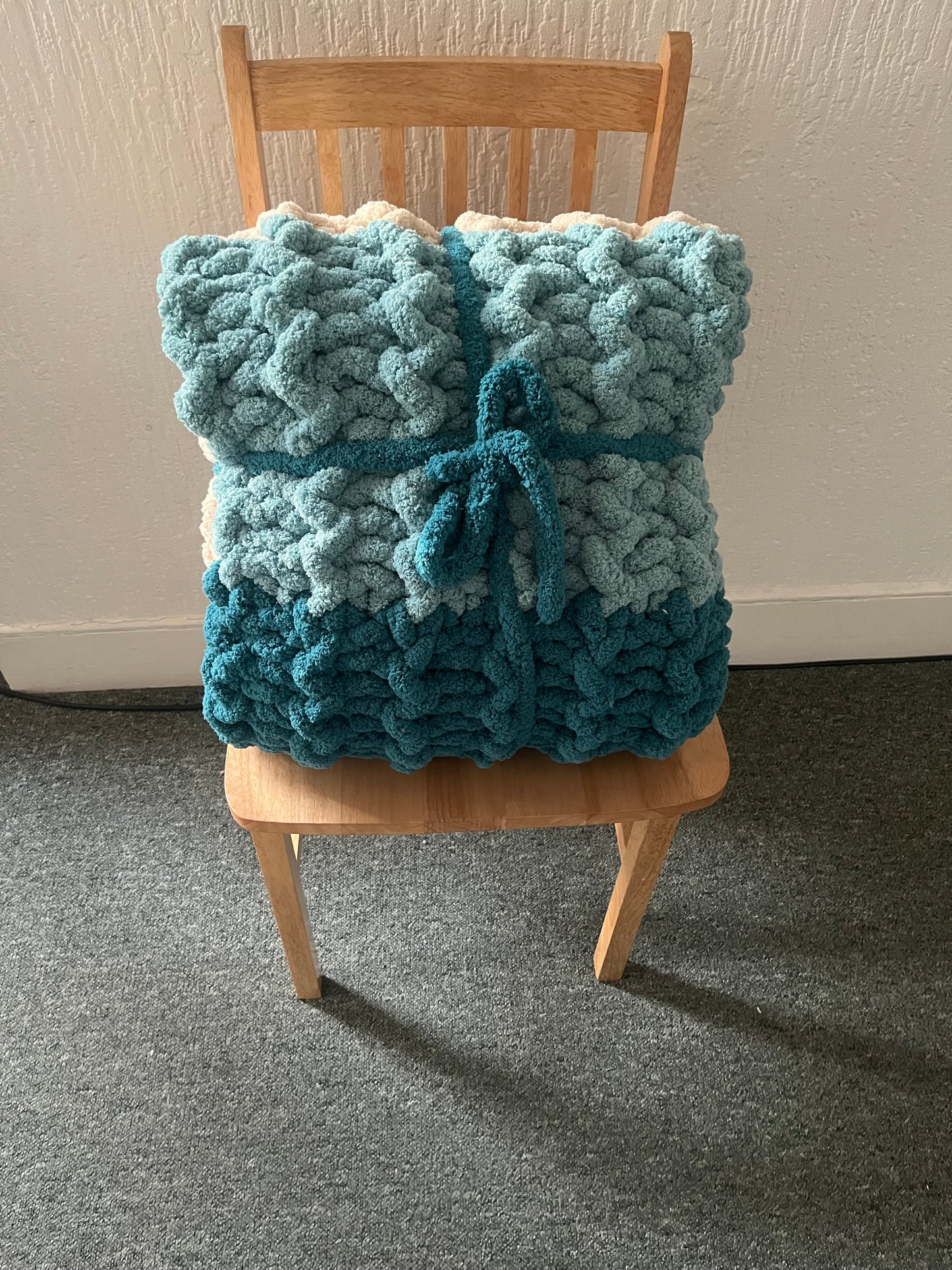 Handmade chunky knit blanket