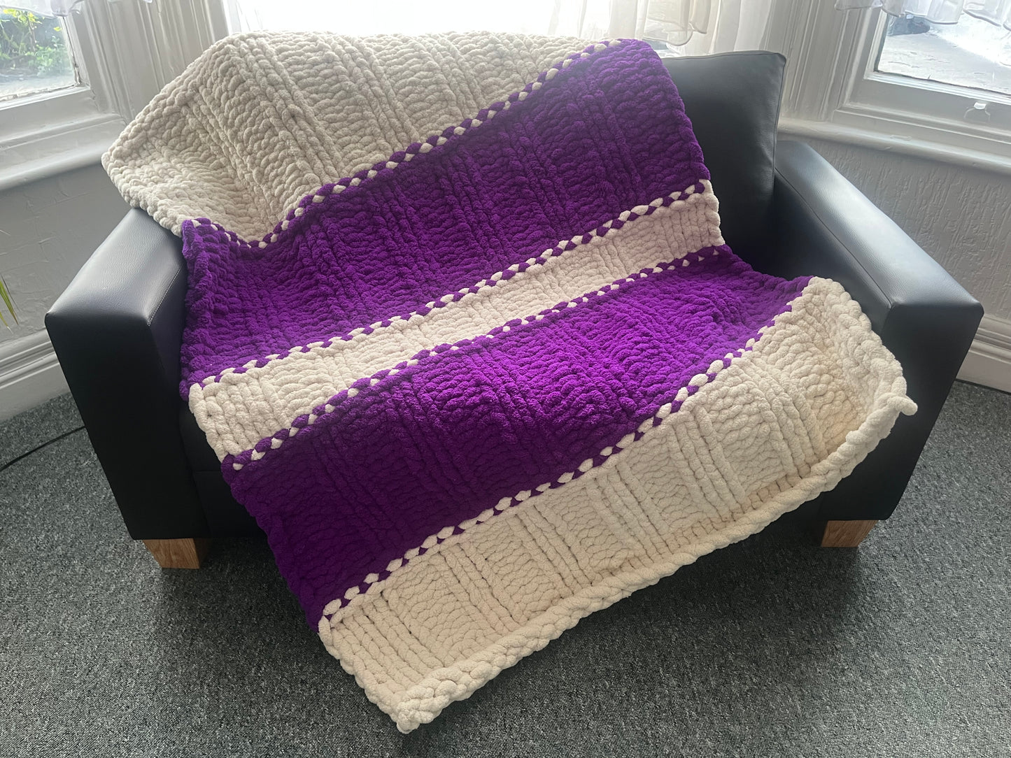 Handmade chunky knit blanket