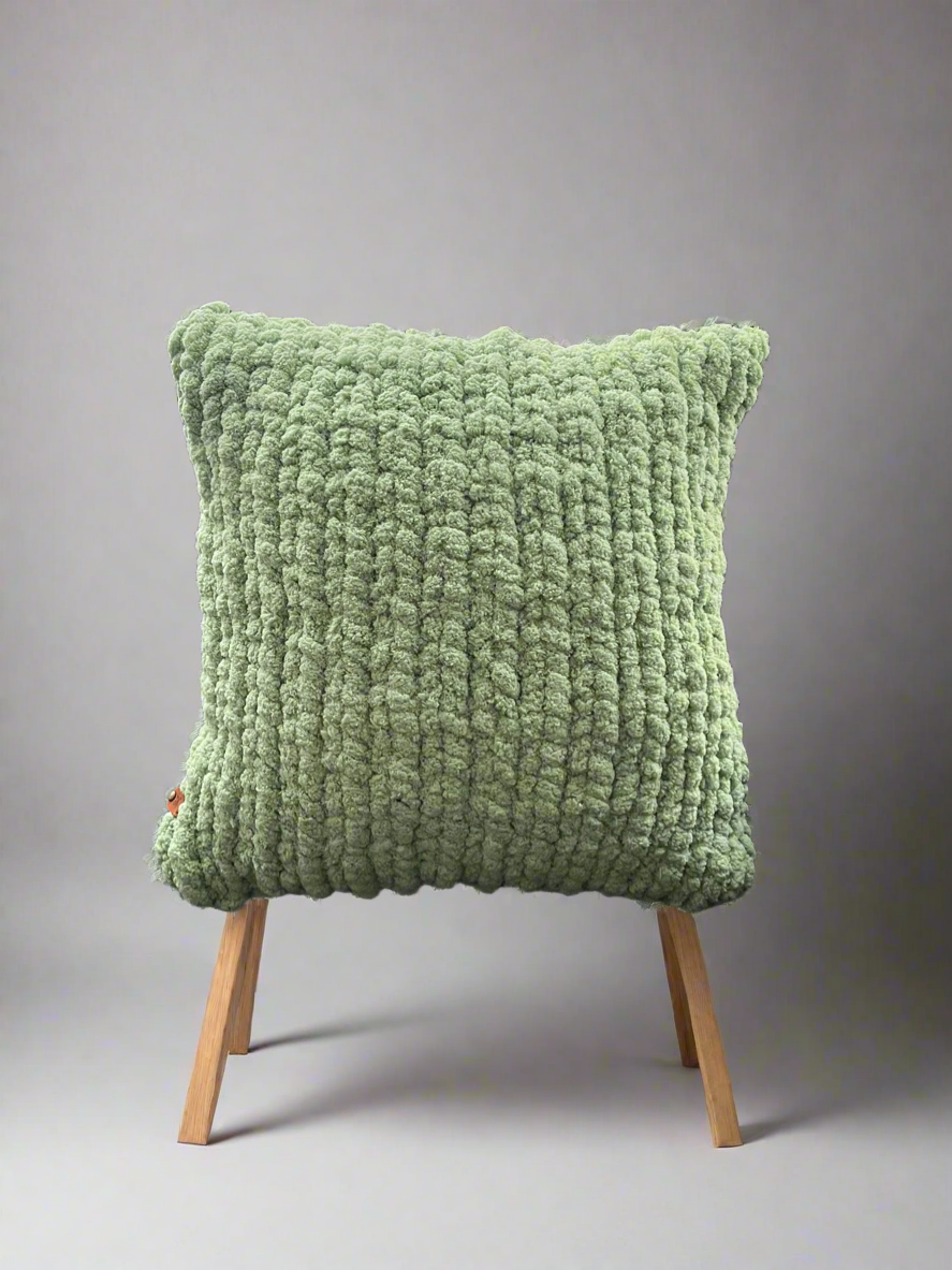 Handmade chunky knit Cushion 40x40cm