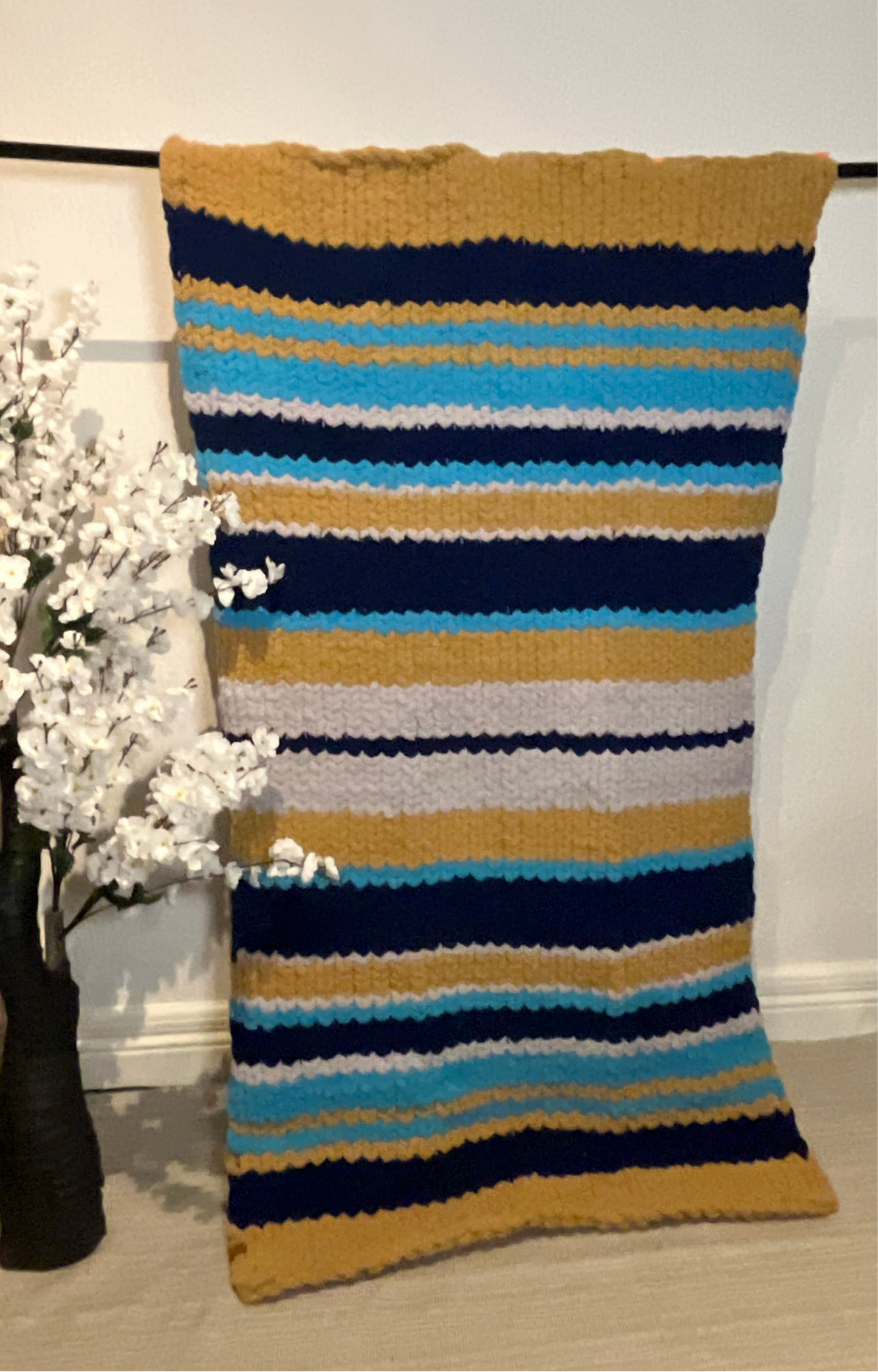 Handmade chunky knit blanket