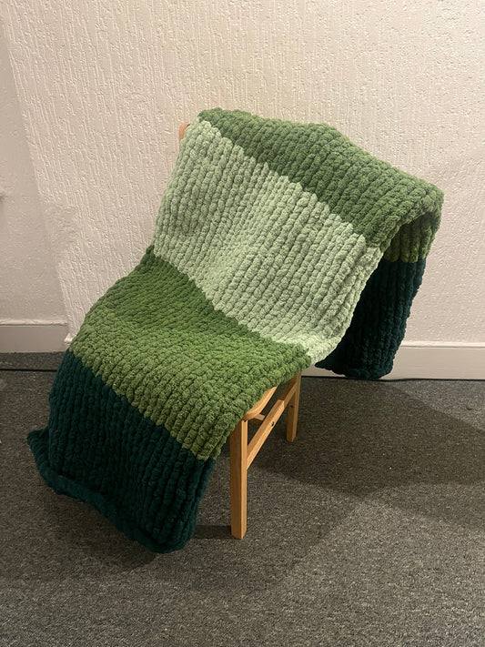 Handmade chunky knit blanket