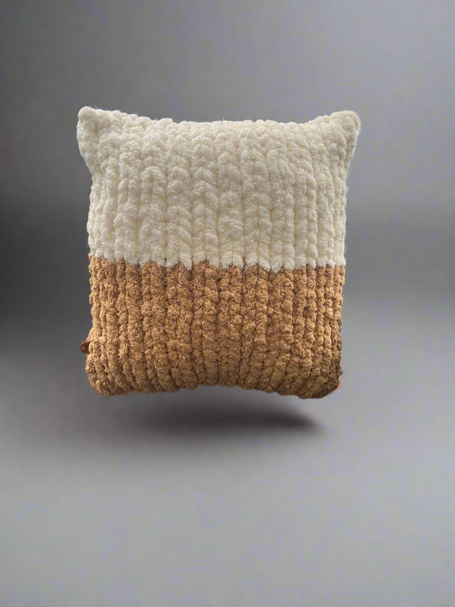 Handmade chunky knit Cushion 40x40cm